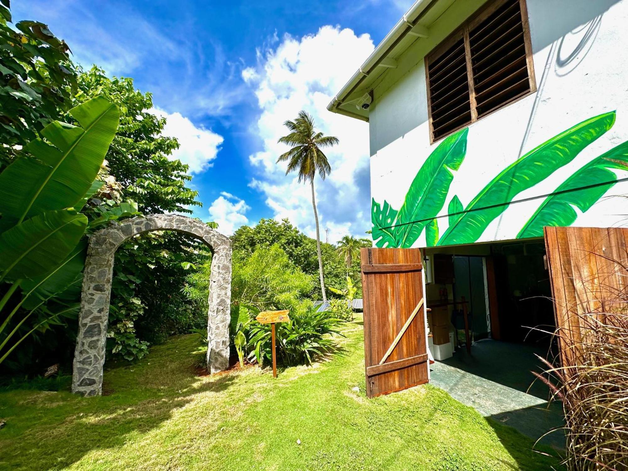 Sea Cliff Eco-Cottages & Gin Distillery Calibishie Ngoại thất bức ảnh
